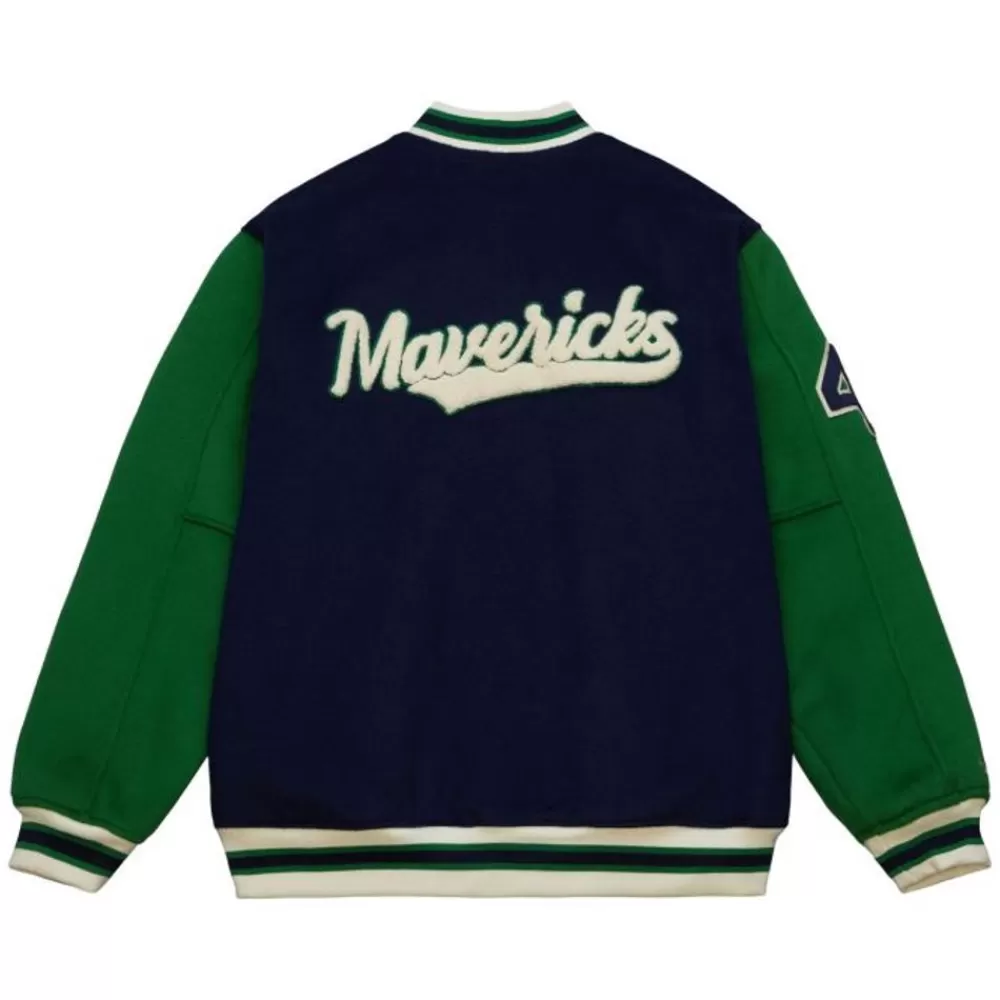 Apparel Mitchell & Ness Jackets & Outerwear-Team Legacy Varsity Jacket N&N Dallas Mavericks Dirk Nowitzki